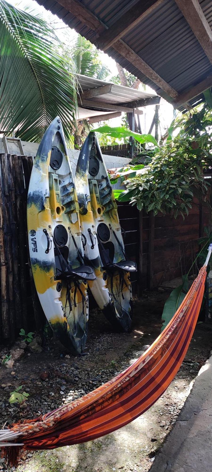La Y Surf Camp Hotel Bocas Town Bagian luar foto